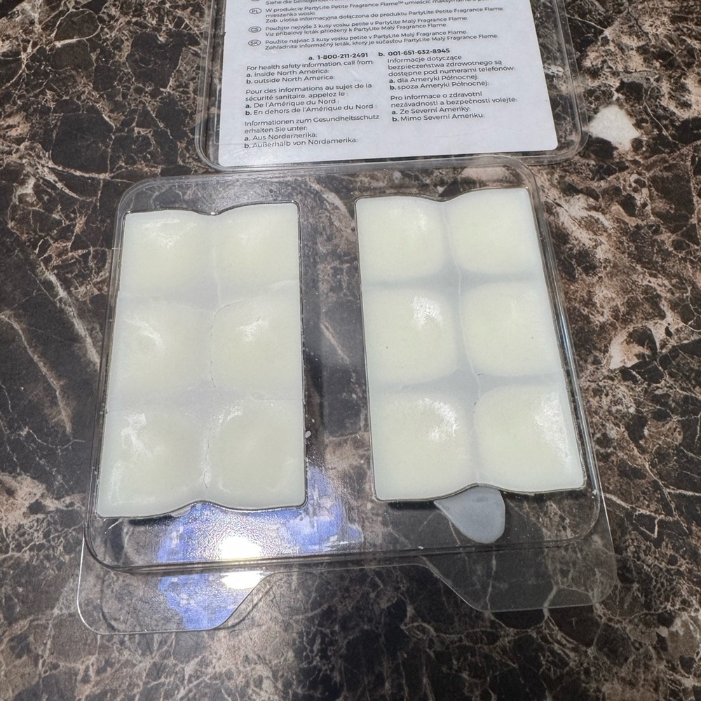 PartyLite Fragrance Flame Wax Melts - Picture 3 of 4